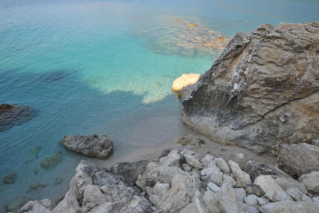 Hotel Agios Nikitas Exterior photo